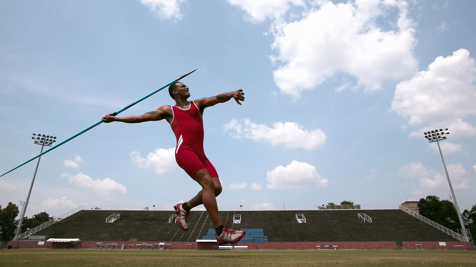 中国足球场馆设施升级计划启动，中国足球场长宽